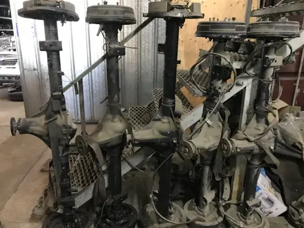 Задний мост NISSAN за 1 000 тг. в Алматы