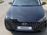 Hyundai Accent 2022 года за 9 100 000 тг. в Караганда – фото 4