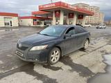 Toyota Camry 2007 года за 4 500 000 тг. в Актобе – фото 2