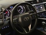 Toyota Camry 2021 года за 16 500 000 тг. в Актау – фото 4