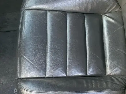 Volkswagen Touareg 2005 года за 3 500 000 тг. в Алматы – фото 14