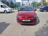 Volkswagen Polo 2014 года за 5 000 000 тг. в Атырау – фото 2