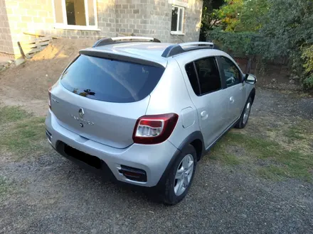 Renault Sandero Stepway 2015 года за 4 100 000 тг. в Уральск – фото 3