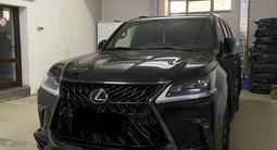 Lexus LX 570 2020 года за 54 500 000 тг. в Астана – фото 2