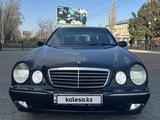 Mercedes-Benz E 320 2000 года за 6 300 000 тг. в Тараз – фото 2