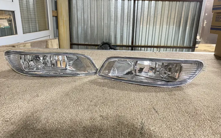 Противотуманка — Toyota Corolla 130-кузов 2003 — USA за 6 000 тг. в Алматы