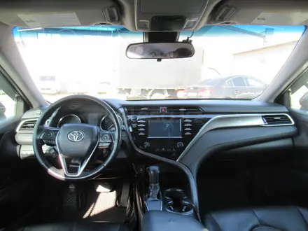 Toyota Camry 2017 года за 9 476 025 тг. в Шымкент – фото 9
