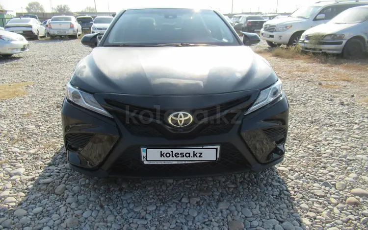 Toyota Camry 2017 года за 9 476 025 тг. в Шымкент