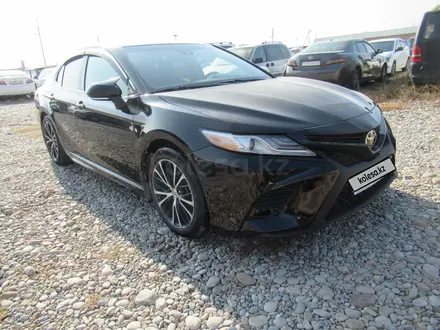Toyota Camry 2017 года за 9 476 025 тг. в Шымкент – фото 5