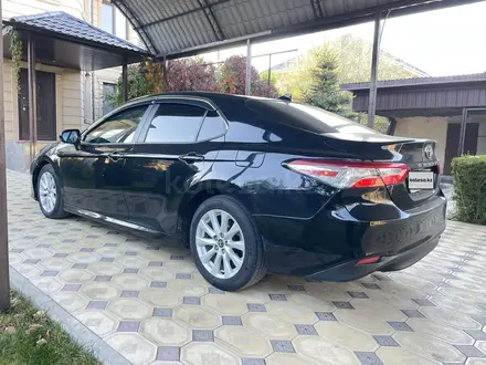 Toyota Camry 2020 года за 13 300 000 тг. в Алматы – фото 10