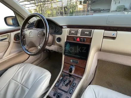 Mercedes-Benz E 430 2002 года за 5 000 000 тг. в Жанаозен – фото 7