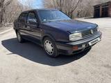 Volkswagen Vento 1993 года за 1 600 000 тг. в Темиртау – фото 3