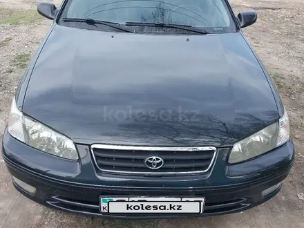 Toyota Camry 2000 года за 3 000 000 тг. в Алматы – фото 3