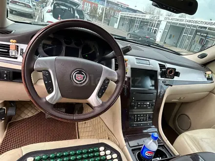 Cadillac Escalade 2007 года за 11 000 000 тг. в Алматы – фото 21