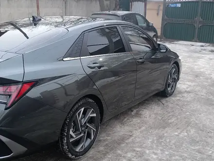 Hyundai Elantra 2024 года за 9 700 000 тг. в Алматы – фото 5