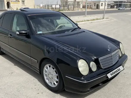 Mercedes-Benz E 320 2002 года за 4 300 000 тг. в Актау – фото 8