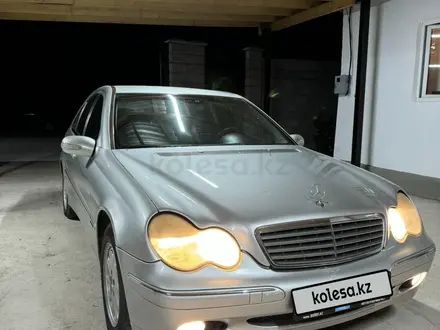 Mercedes-Benz C 180 2000 года за 3 300 000 тг. в Мерке