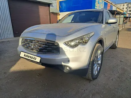 Infiniti FX35 2009 года за 9 500 000 тг. в Семей – фото 2