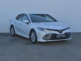 Toyota Camry 2018 года за 13 950 000 тг. в Атырау – фото 3