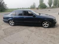 BMW 528 1998 года за 1 800 000 тг. в Астана