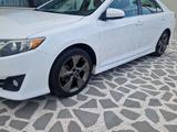 Toyota Camry 2014 года за 6 400 000 тг. в Шымкент – фото 2