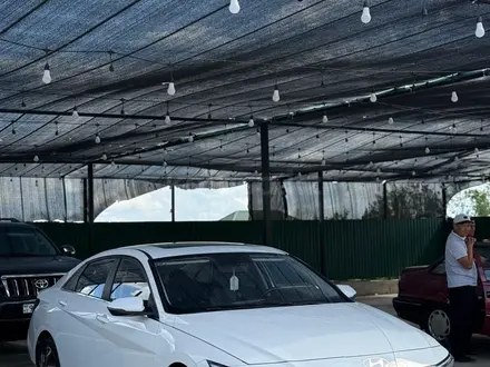 Hyundai Elantra 2023 года за 7 500 000 тг. в Шымкент