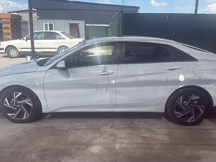 Hyundai Elantra 2023 года за 7 500 000 тг. в Шымкент – фото 5