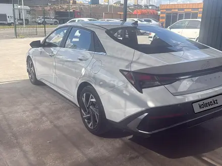 Hyundai Elantra 2023 года за 7 500 000 тг. в Шымкент – фото 7