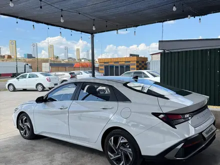 Hyundai Elantra 2023 года за 7 500 000 тг. в Шымкент – фото 6