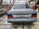 Mercedes-Benz E 200 1992 годаүшін1 400 000 тг. в Шымкент – фото 4