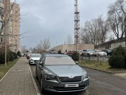 Skoda Superb 2019 года за 15 500 000 тг. в Алматы – фото 18