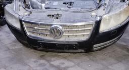 Передняя часть ноускат морда на Volkswagen Touareg за 490 000 тг. в Алматы