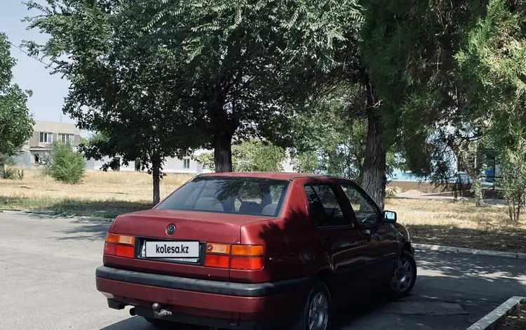 Volkswagen Vento 1993 года за 1 000 000 тг. в Тараз