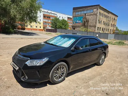 Toyota Camry 2016 года за 10 500 000 тг. в Балхаш – фото 4