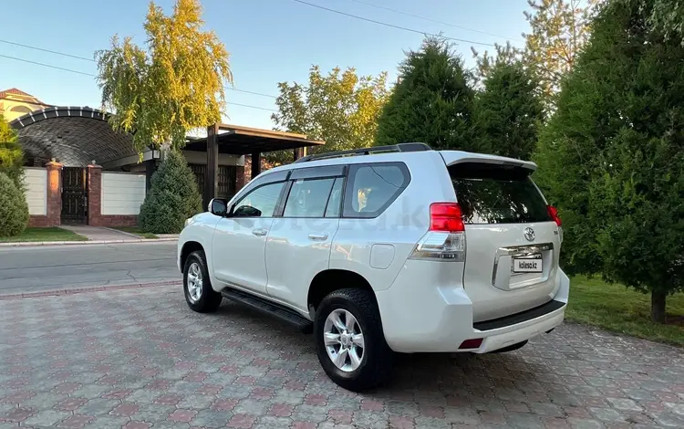 Toyota Land Cruiser Prado 2010 года за 14 500 000 тг. в Тараз