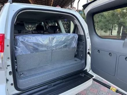 Toyota Land Cruiser Prado 2010 года за 14 500 000 тг. в Тараз – фото 23
