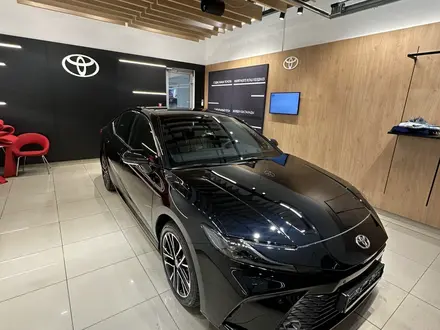 Toyota Camry 2025 года за 24 500 000 тг. в Караганда