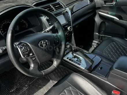 Toyota Camry 2014 года за 8 900 000 тг. в Актау – фото 9