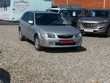 Mazda 323, 2001