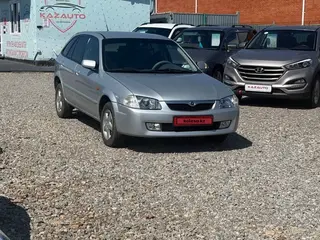 Mazda 323, 2001