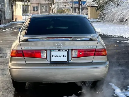 Toyota Camry 2000 года за 3 850 000 тг. в Алматы – фото 6