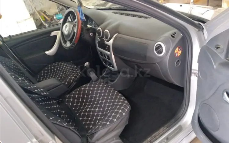 Renault Sandero 2014 годаүшін3 500 000 тг. в Рудный