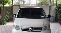 Volkswagen Caravelle 2005 года за 9 000 000 тг. в Шымкент