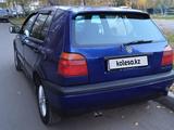 Volkswagen Golf 1995 годаүшін1 800 000 тг. в Усть-Каменогорск – фото 3