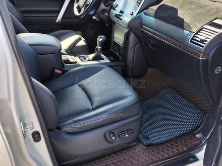 Toyota Land Cruiser Prado 2021 года за 25 200 000 тг. в Атырау – фото 6