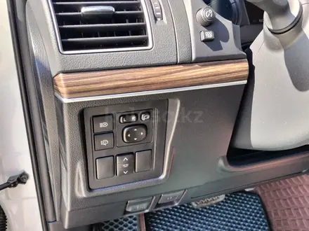 Toyota Land Cruiser Prado 2021 года за 25 200 000 тг. в Атырау – фото 8
