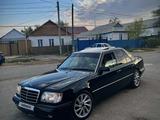 Mercedes-Benz E 320 1995 годаүшін3 200 000 тг. в Атырау