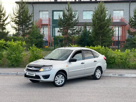 ВАЗ (Lada) Granta 2190 2015 года за 2 780 000 тг. в Астана – фото 2