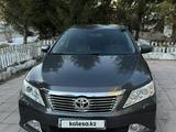 Toyota Camry 2011 года за 9 800 000 тг. в Астана – фото 2