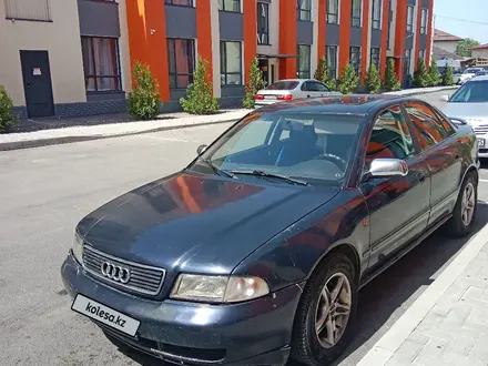 Audi A4 1995 года за 1 300 000 тг. в Алматы – фото 2